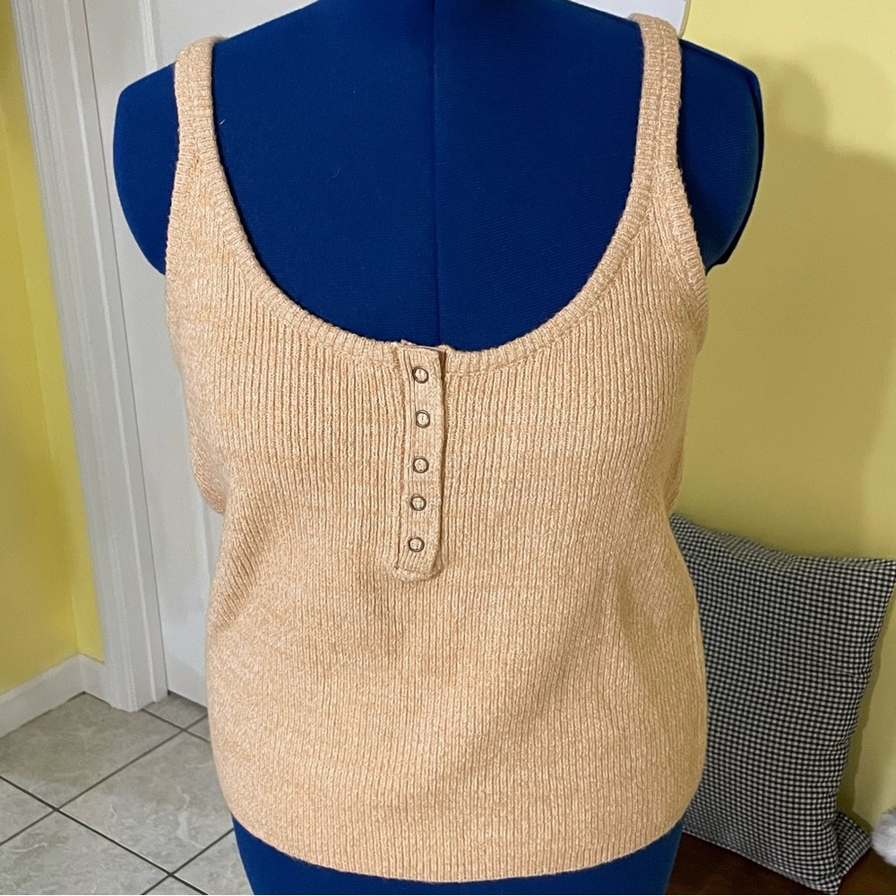 Universal Thread Cream Sweater Vest